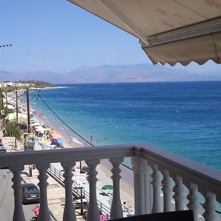Antonios Rooms Akrata Exterior photo