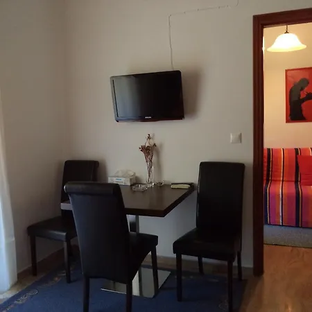 Antonios Rooms Akrata Exterior photo