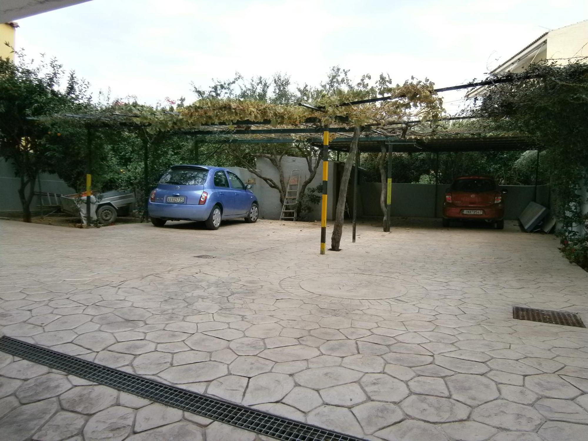 Antonios * Akráta